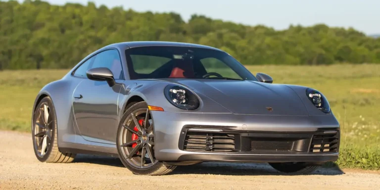 2020 Porsche 911 Carrera